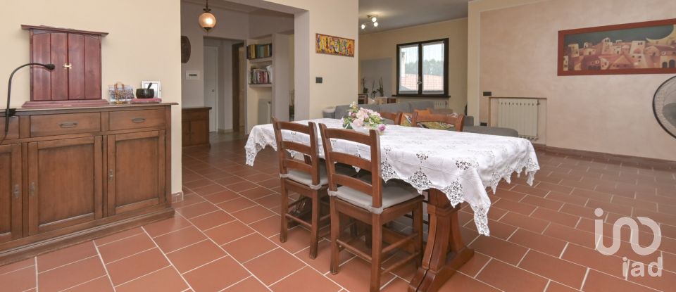 Appartamento 5 locali di 222 m² a San Carlo Canavese (10070)