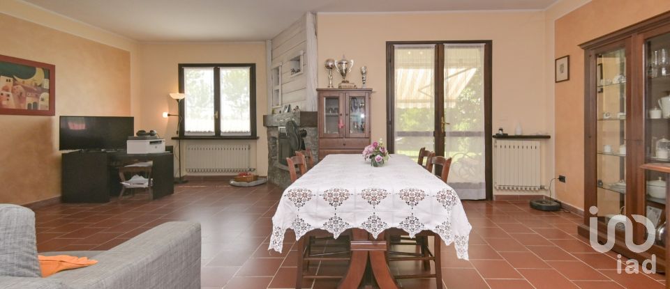 Appartamento 5 locali di 222 m² a San Carlo Canavese (10070)