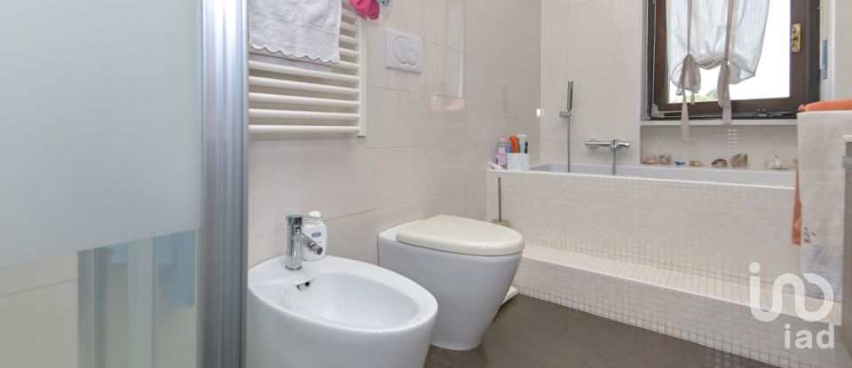 Appartamento 5 locali di 222 m² a San Carlo Canavese (10070)