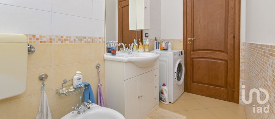 Appartamento 5 locali di 222 m² a San Carlo Canavese (10070)