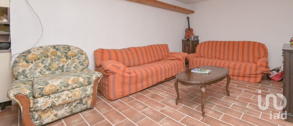 Appartamento 5 locali di 222 m² a San Carlo Canavese (10070)