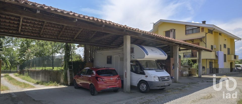 Appartamento 5 locali di 222 m² a San Carlo Canavese (10070)