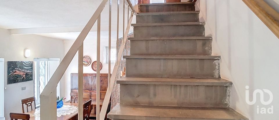 Casa indipendente / Villa 5 locali di 99 m² in Neirone (16040)