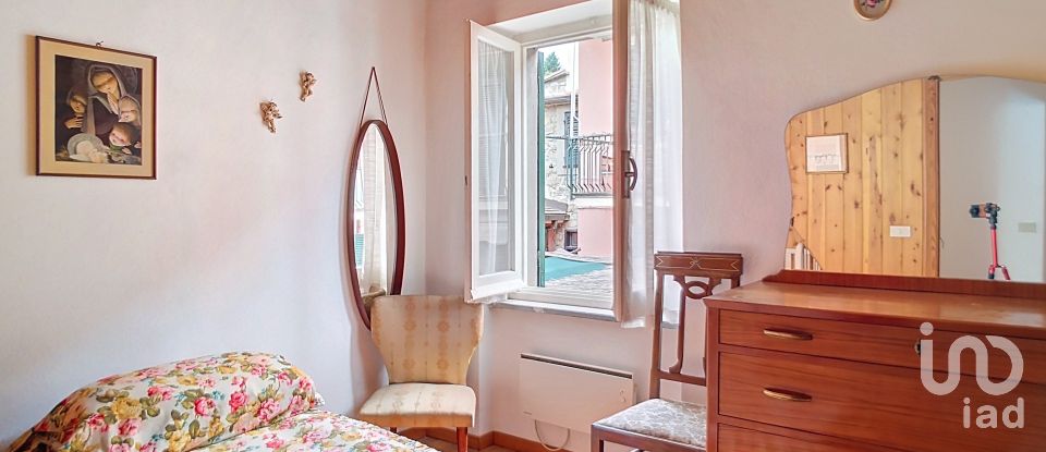 Casa indipendente / Villa 5 locali di 99 m² in Neirone (16040)