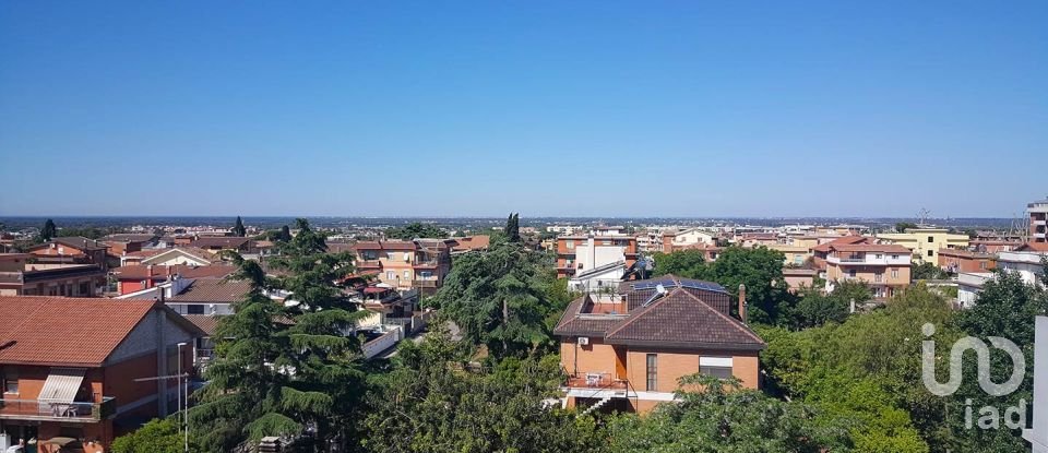 Loft 3 rooms of 133 m² in Roma (00125)