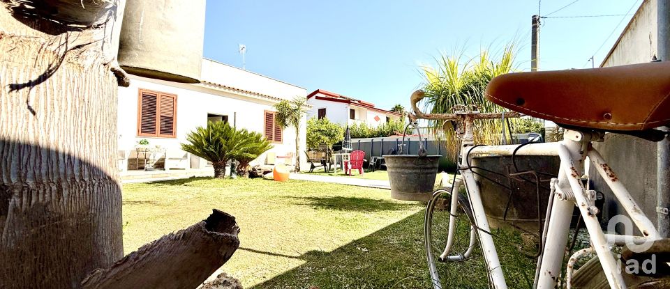 Casale 4 locali di 200 m² in Avola (96012)