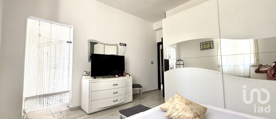 Casale 4 locali di 200 m² in Avola (96012)