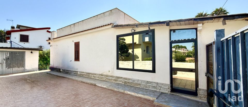 Casale 4 locali di 200 m² in Avola (96012)