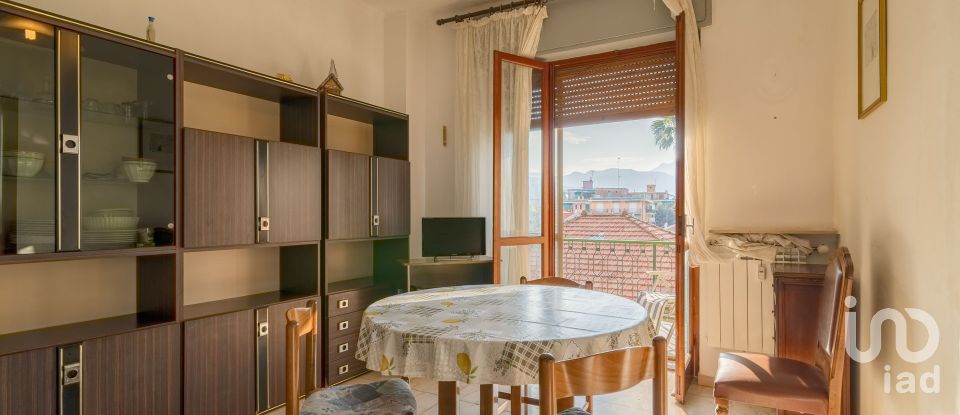 Three-room apartment of 80 m² in Borghetto Santo Spirito (17052)