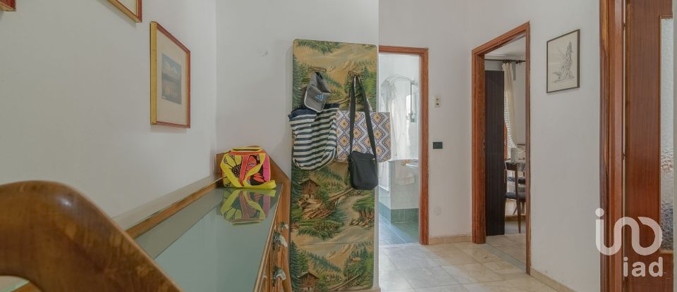 Three-room apartment of 80 m² in Borghetto Santo Spirito (17052)