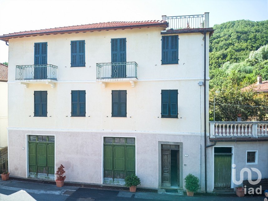 Appartamento 6 locali di 102 m² a Prelà (18020)
