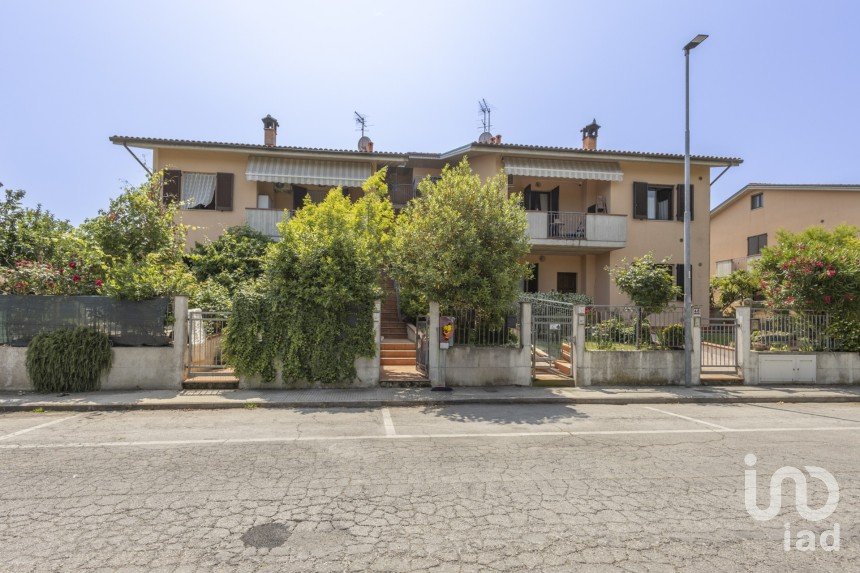 Quadrilocale di 126 m² a Loreto (60025)