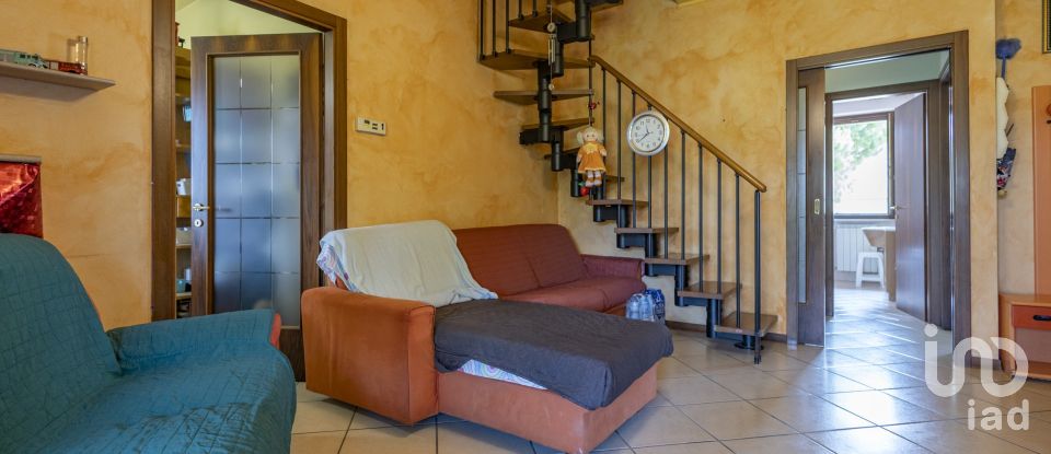 Quadrilocale di 126 m² a Loreto (60025)