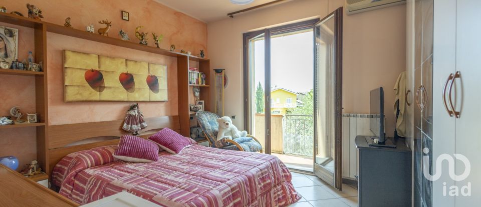 Quadrilocale di 126 m² a Loreto (60025)