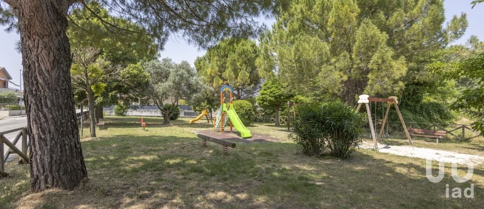 Quadrilocale di 126 m² a Loreto (60025)