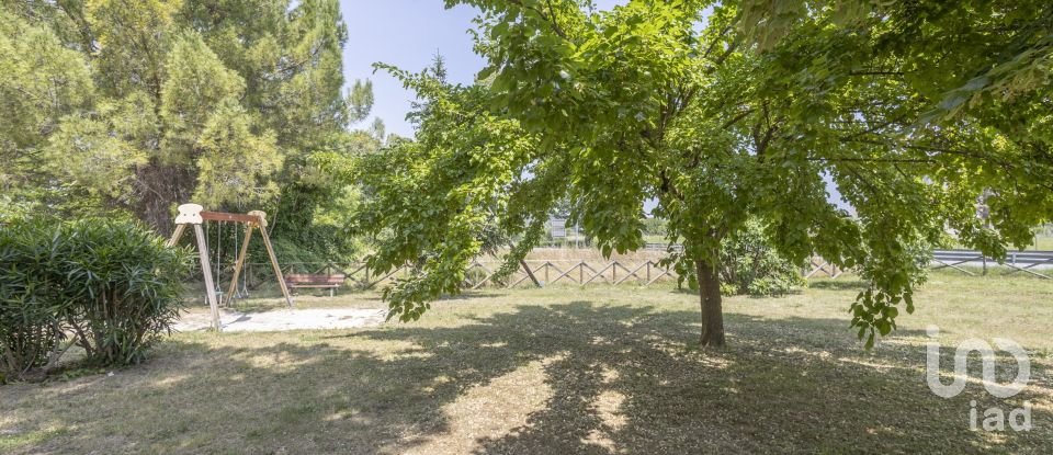 Quadrilocale di 126 m² a Loreto (60025)