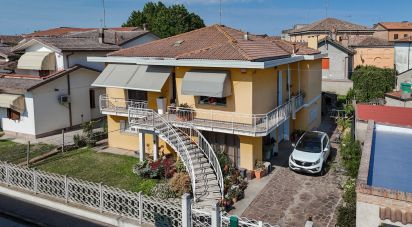 Casa indipendente / Villa 5 locali di 250 m² in Massa Fiscaglia (44025)