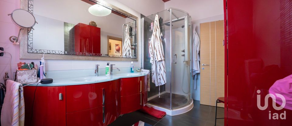 Casa indipendente / Villa 5 locali di 250 m² in Massa Fiscaglia (44025)