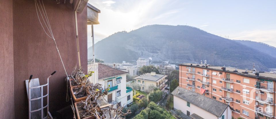 Apartment 9 rooms of 135 m² in Genova (16143)