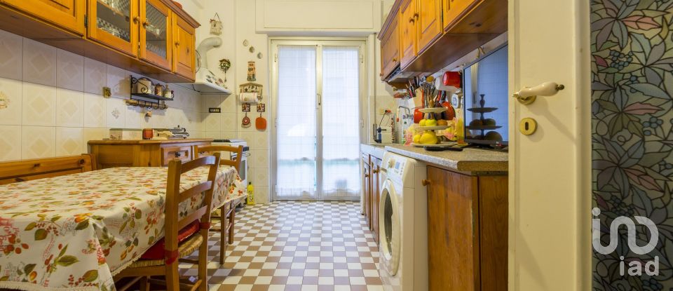 Trilocale di 80 m² a Genova (16144)