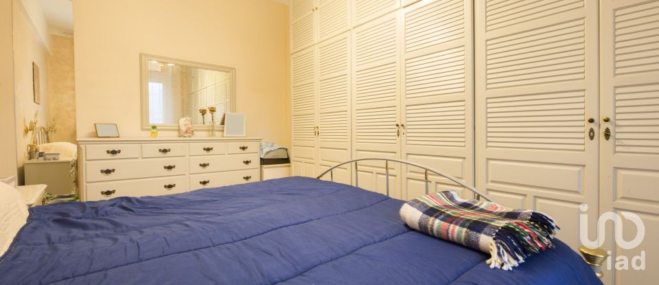 Trilocale di 80 m² a Genova (16144)