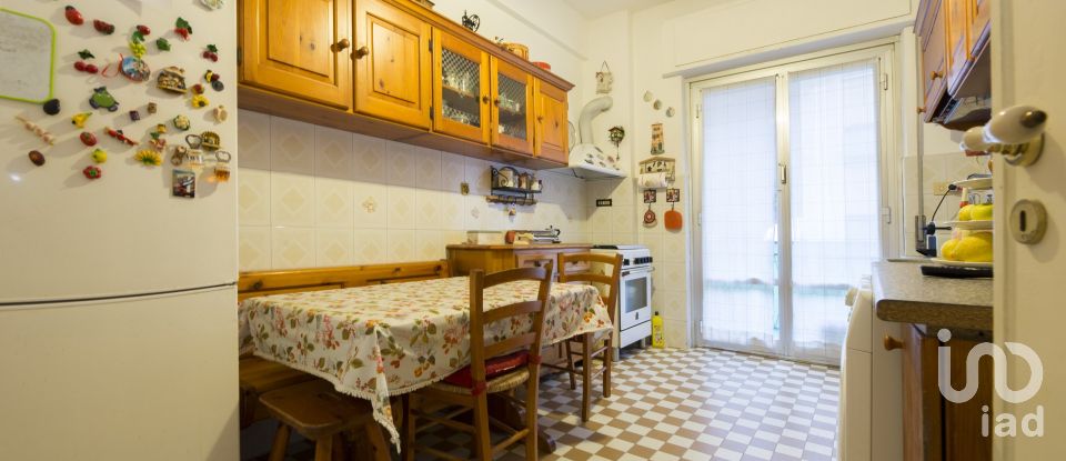 Trilocale di 80 m² a Genova (16144)