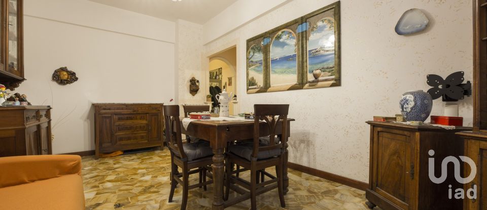 Trilocale di 80 m² a Genova (16144)