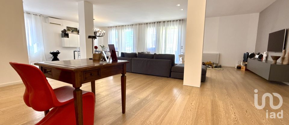 Appartamento 9 locali di 210 m² a Motta di Livenza (31045)