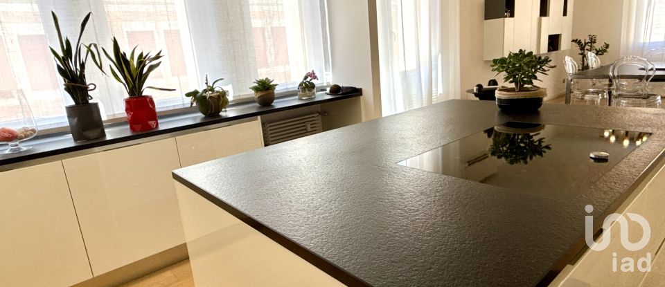 Appartamento 9 locali di 210 m² a Motta di Livenza (31045)