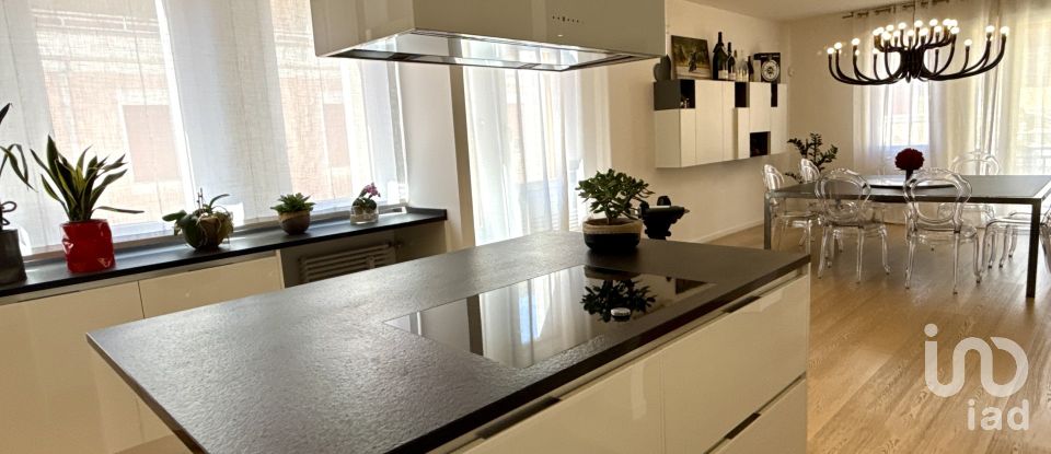 Appartamento 9 locali di 210 m² a Motta di Livenza (31045)