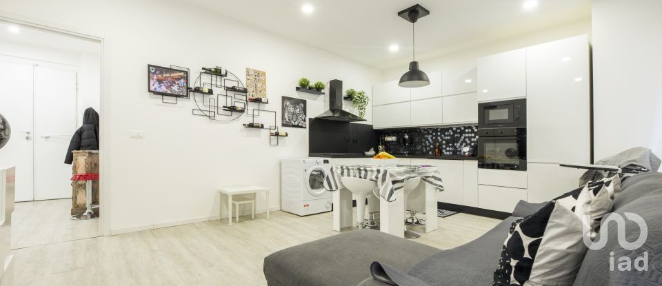 Apartment 0 rooms of 85 m² in Genova (16145)