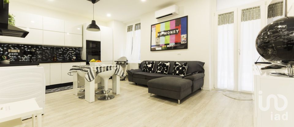 Apartment 0 rooms of 85 m² in Genova (16145)