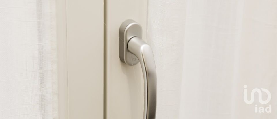 Apartment 0 rooms of 85 m² in Genova (16145)