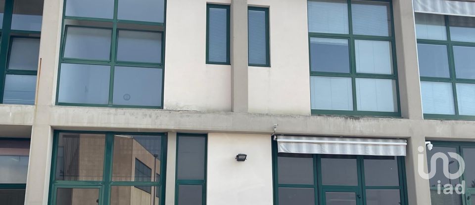 Capannone di 248 m² in Dueville (36031)