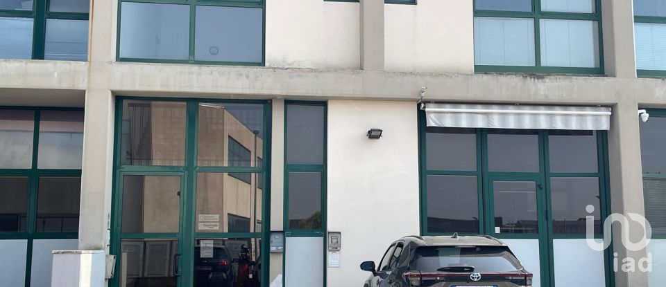 Capannone di 248 m² in Dueville (36031)