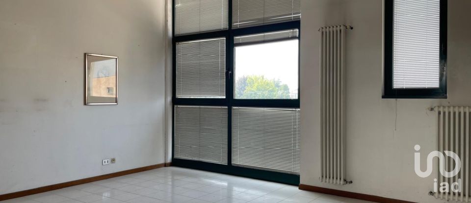 Capannone di 248 m² in Dueville (36031)