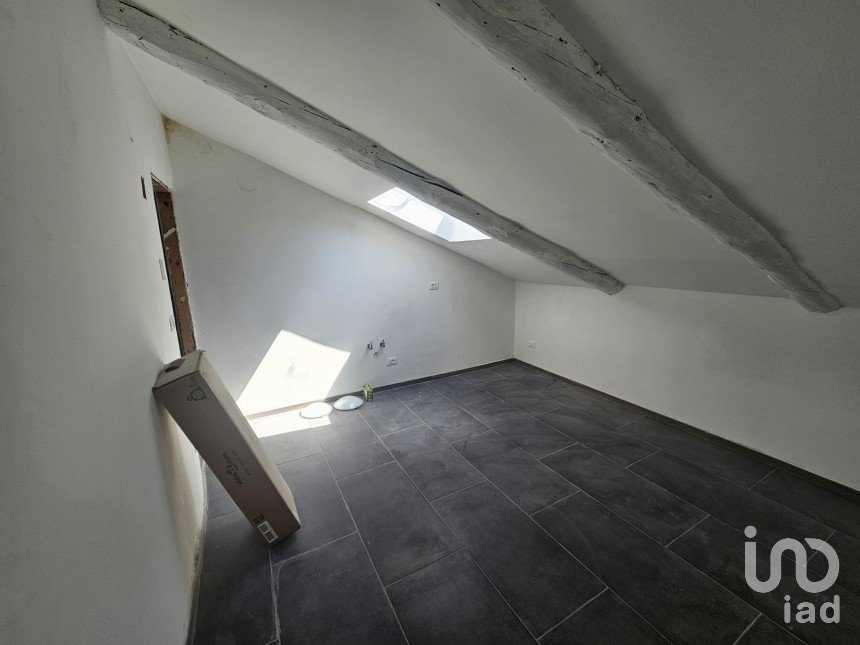 Loft 1 room of 10 m² in Torino (10152)