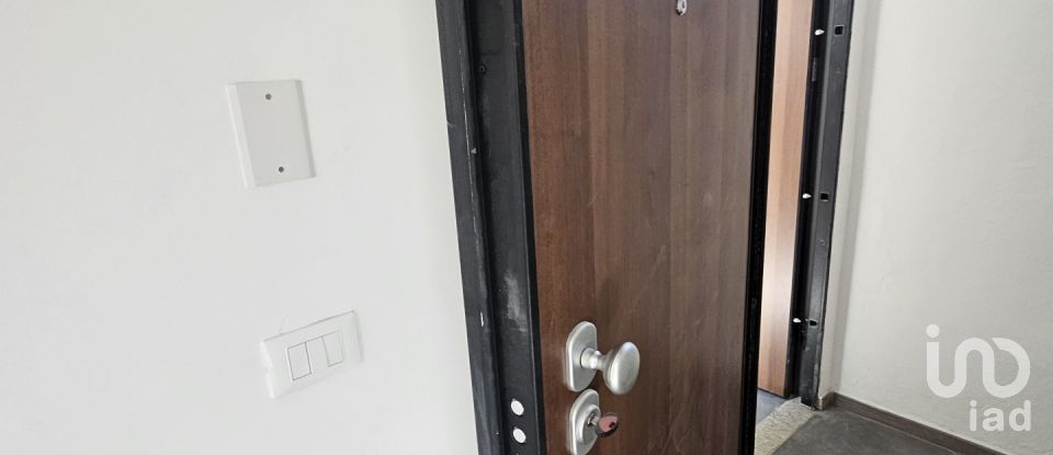 Loft 1 room of 10 m² in Torino (10152)