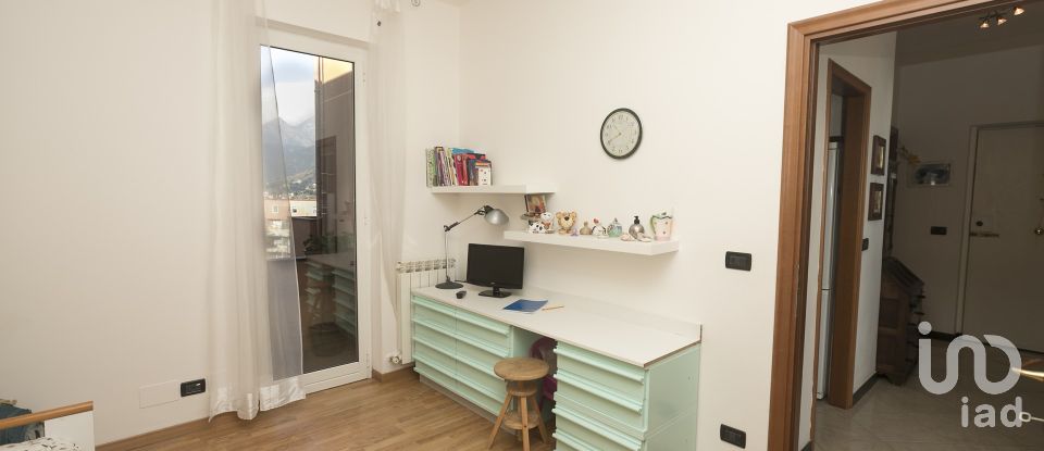 Apartment 7 rooms of 92 m² in Arenzano (16011)