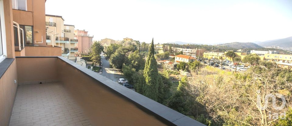 Apartment 7 rooms of 92 m² in Arenzano (16011)