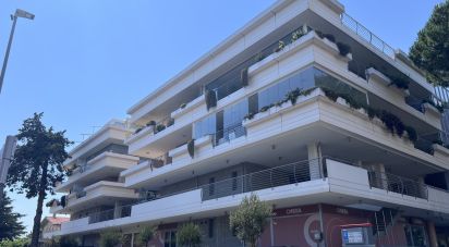 Loft 3 locali di 133 m² a Roma (00125)