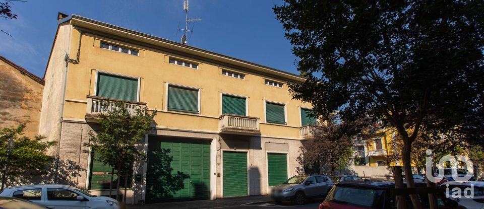 Apartment 5 rooms of 157 m² in Busto Arsizio (21052)
