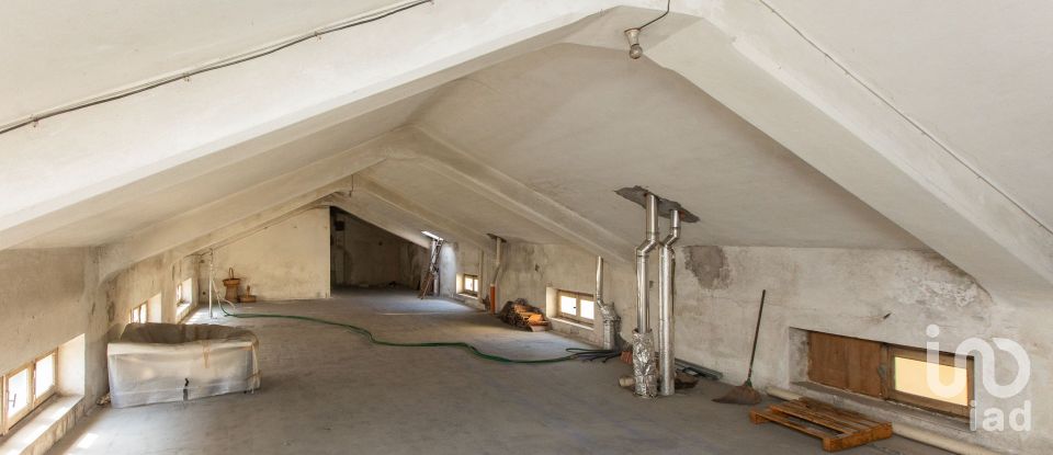 Apartment 5 rooms of 157 m² in Busto Arsizio (21052)