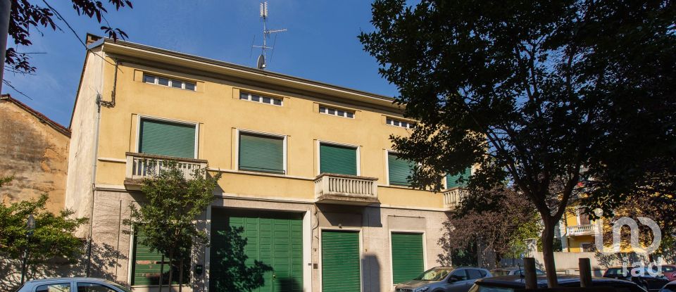 Apartment 5 rooms of 157 m² in Busto Arsizio (21052)