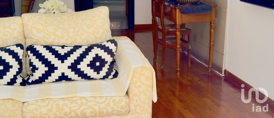 Apartment 6 rooms of 120 m² in Genova (16131)