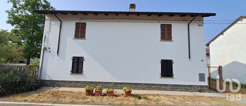 Townhouse 5 rooms of 116 m² in Alessandria (15122)