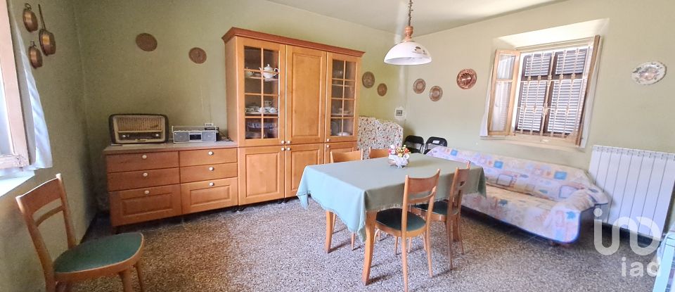 Townhouse 5 rooms of 116 m² in Alessandria (15122)