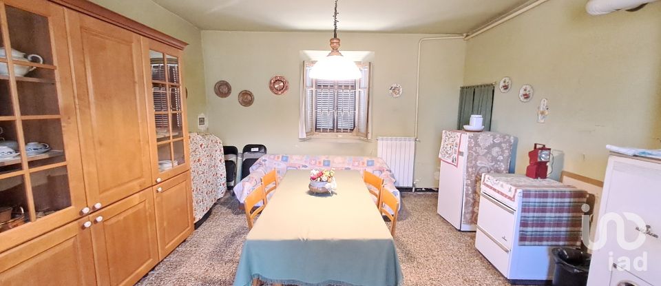 Townhouse 5 rooms of 116 m² in Alessandria (15122)