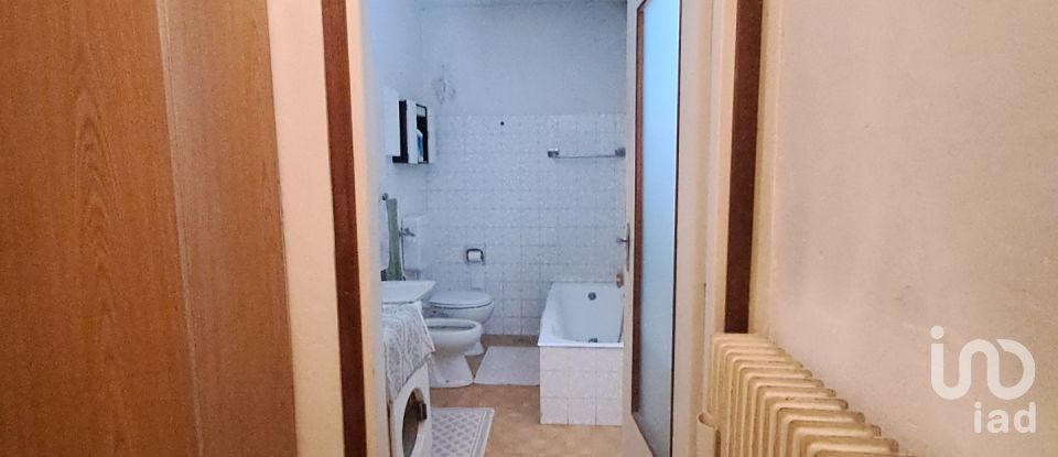 Townhouse 5 rooms of 116 m² in Alessandria (15122)