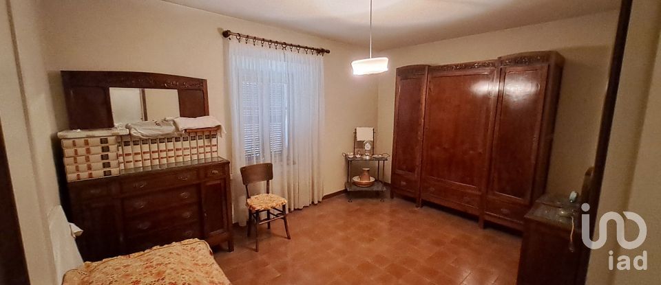 Townhouse 5 rooms of 116 m² in Alessandria (15122)